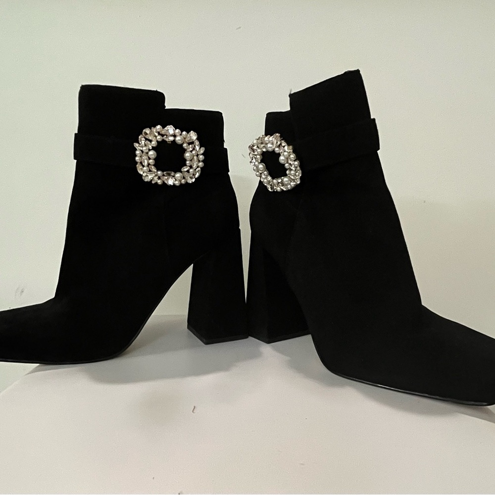 Jessica Simpson Suede Leather Black Ankle Boots